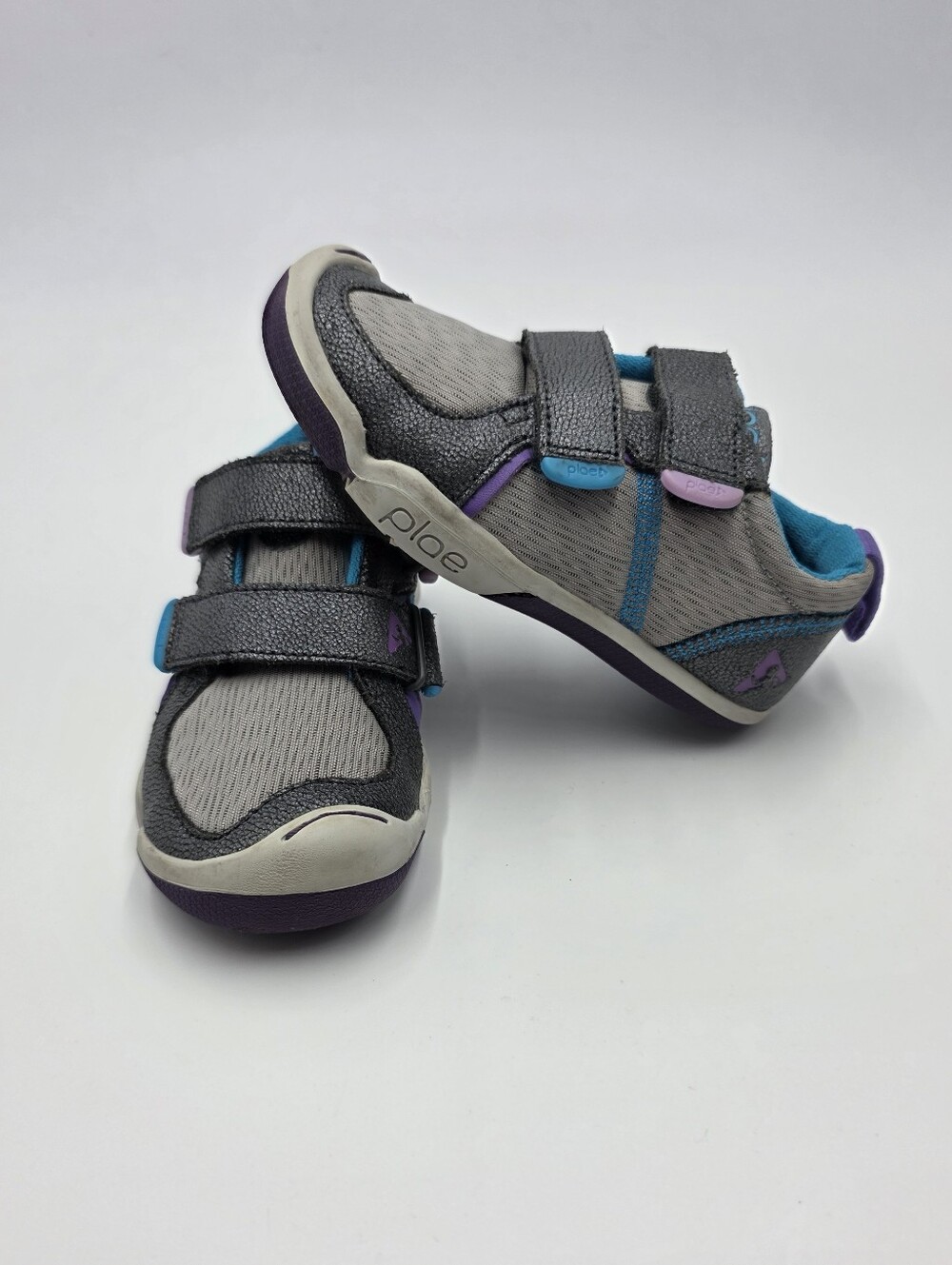 Plae Ty sneakers size 9